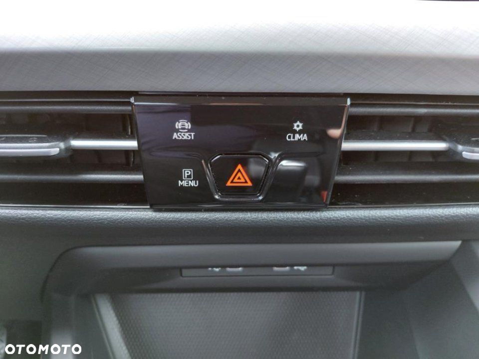 Volkswagen Golf - 24