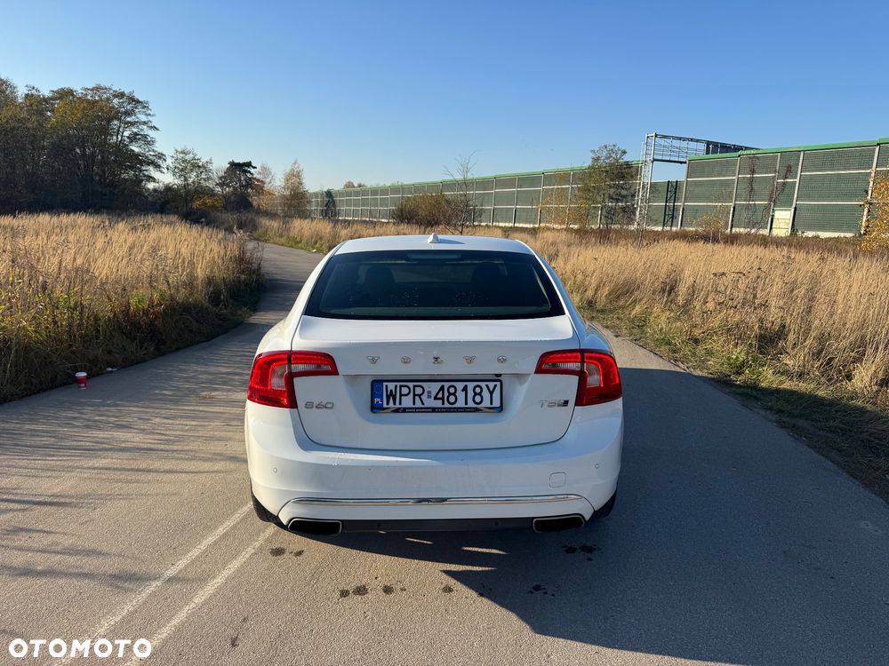 Volvo S60 - 4