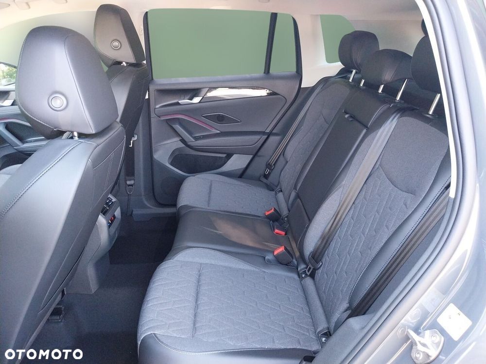 Volkswagen Tiguan 1.5 eTSI Life Plus DSG - 25