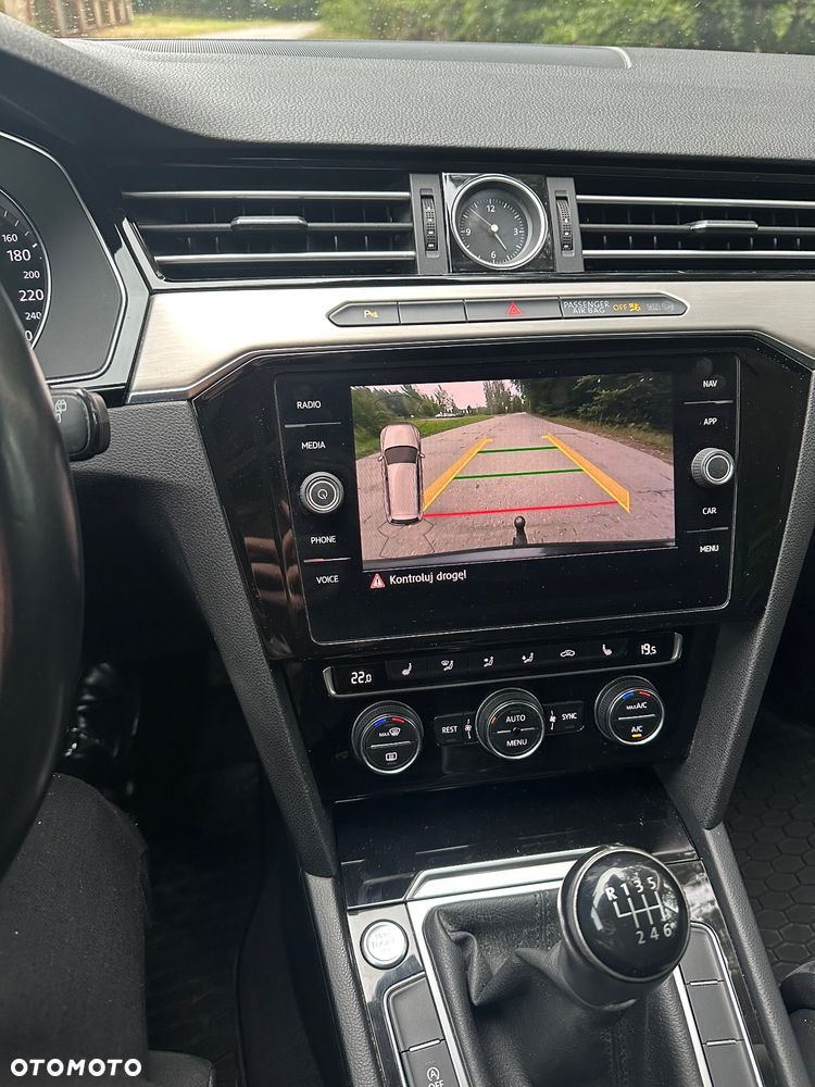 Volkswagen Passat Variant 2.0 TDI (BlueMotion Technology) Highline - 6
