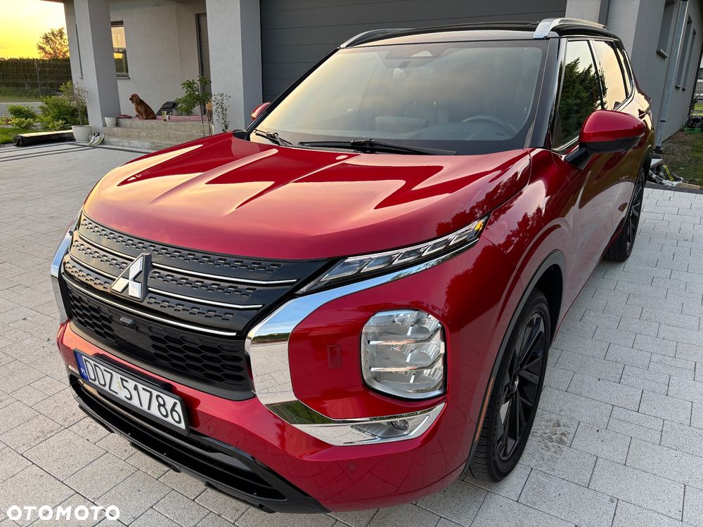 Mitsubishi Outlander - 4