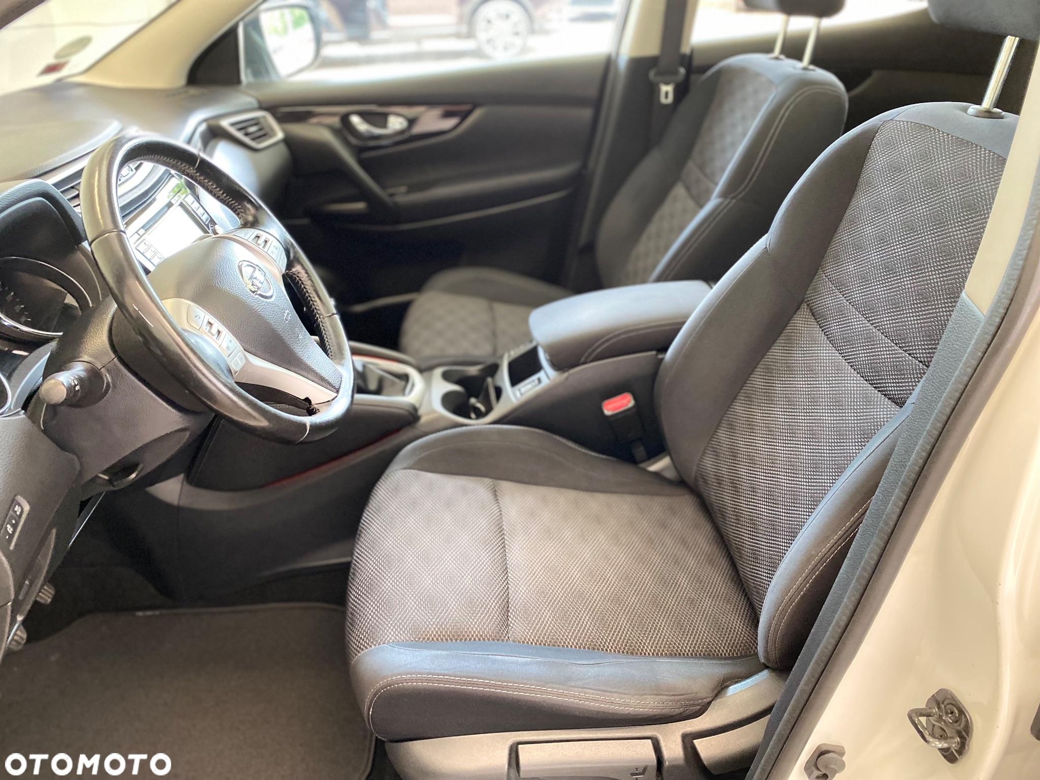 Nissan Qashqai 1.5 dCi Tekna EU6 - 9