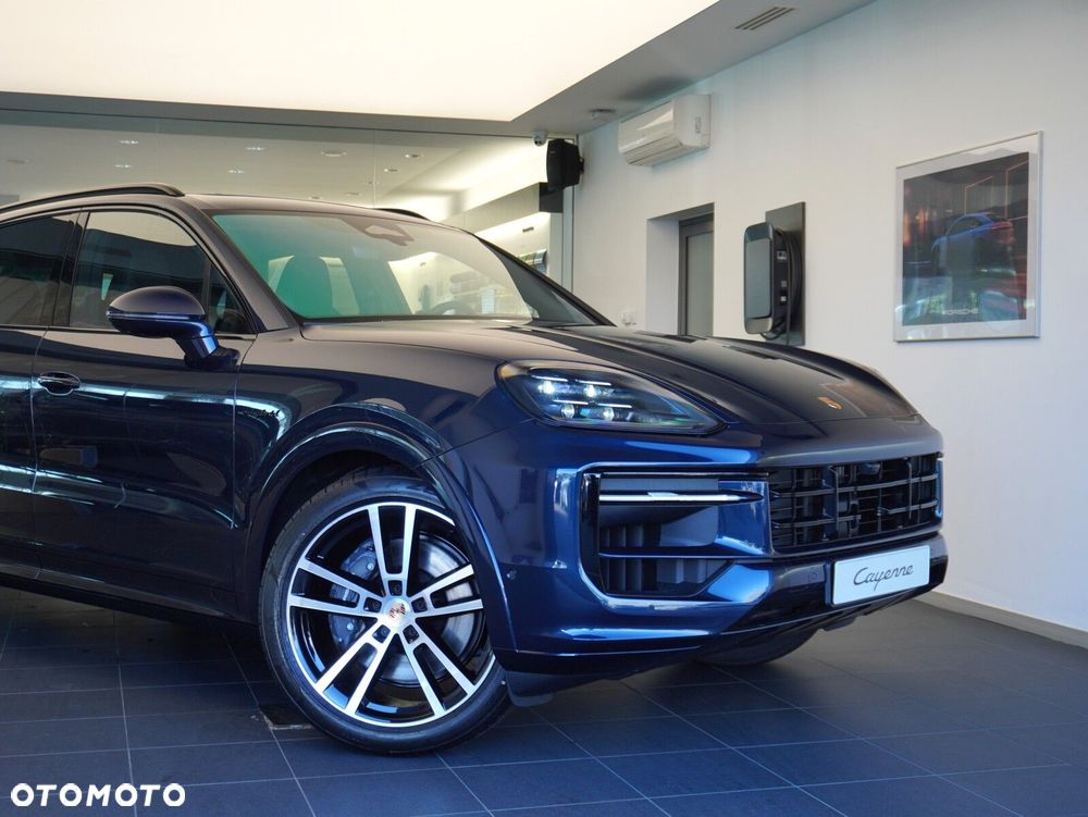 Porsche Cayenne E-Hybrid PHEV Black Edition - 2