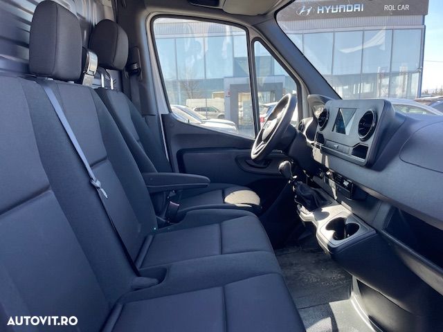 Mercedes-Benz Sprinter - 14