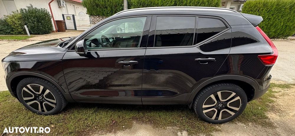 Volvo XC 40 D3 AWD Momentum Pro - 11