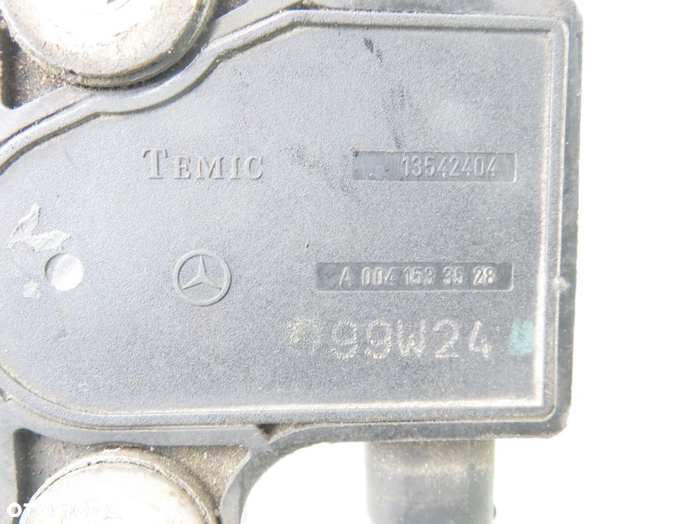 CZUJNIK OLEJU MERCEDES W168 1.6 A0041533528 13542404 - 3