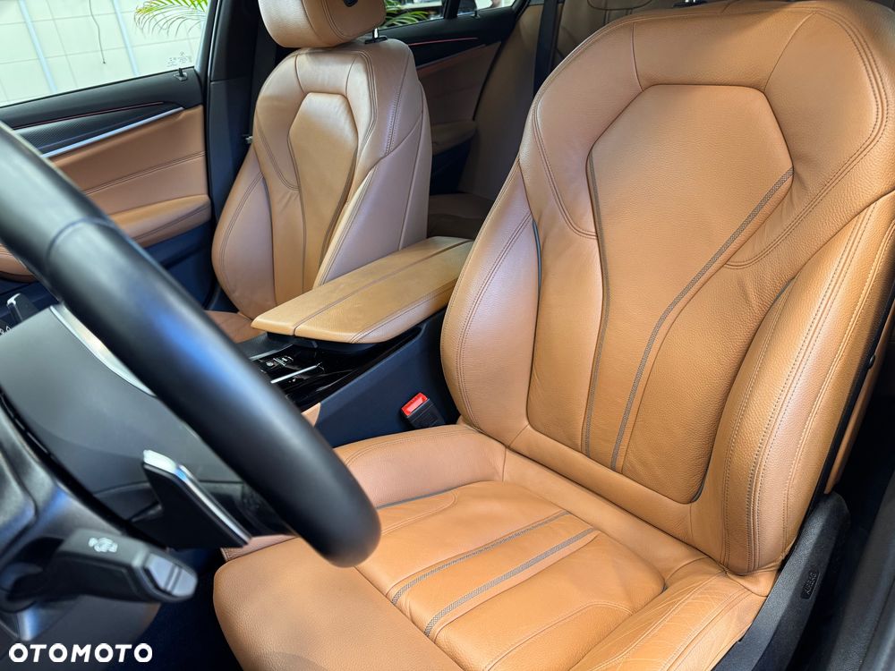 BMW Seria 5 530d xDrive mHEV M Sport sport - 17