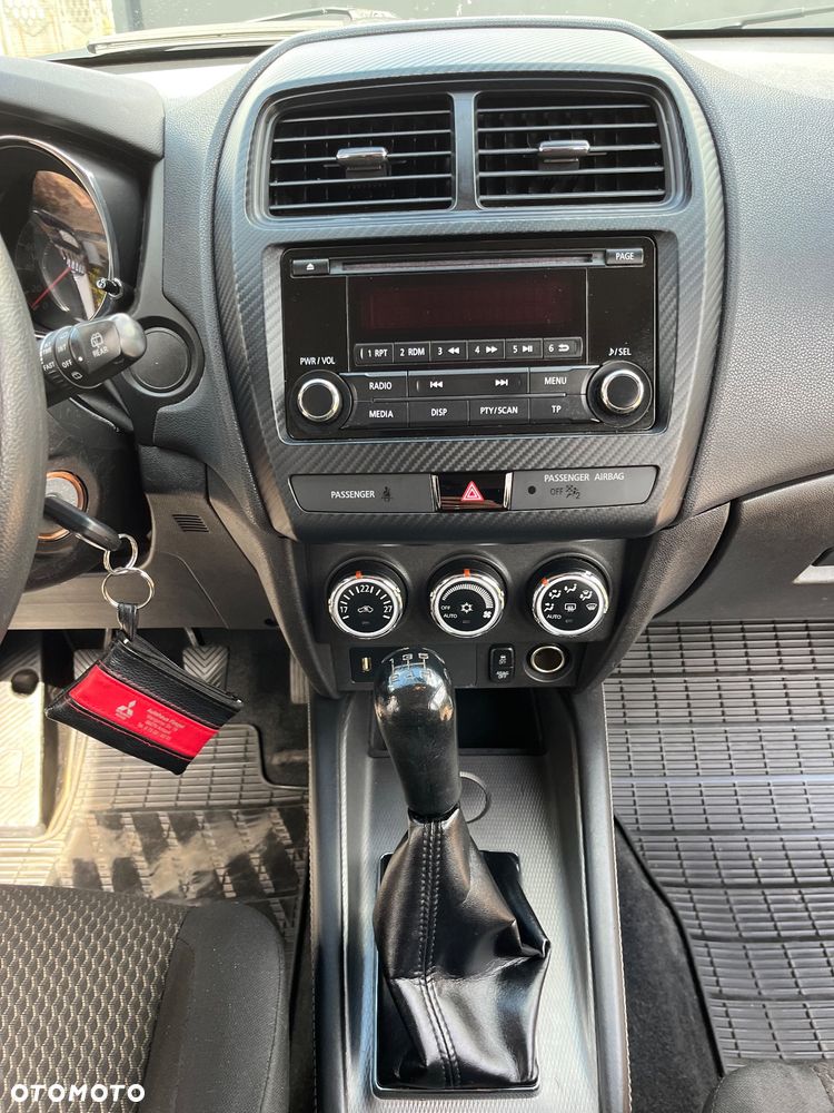 Mitsubishi ASX 1.6 Inform - 11