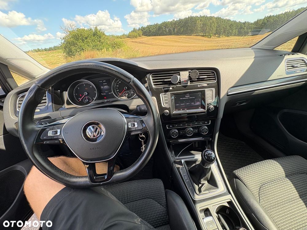 Volkswagen Golf 1.6 TDI BlueMotion Trendline - 5