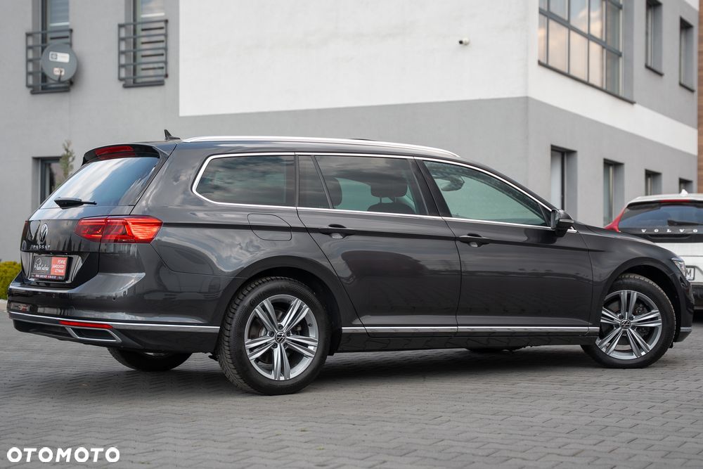 Volkswagen Passat 2.0 TDI (BlueMotion Technology) Highline - 13