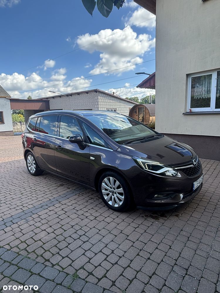Opel Zafira - 1