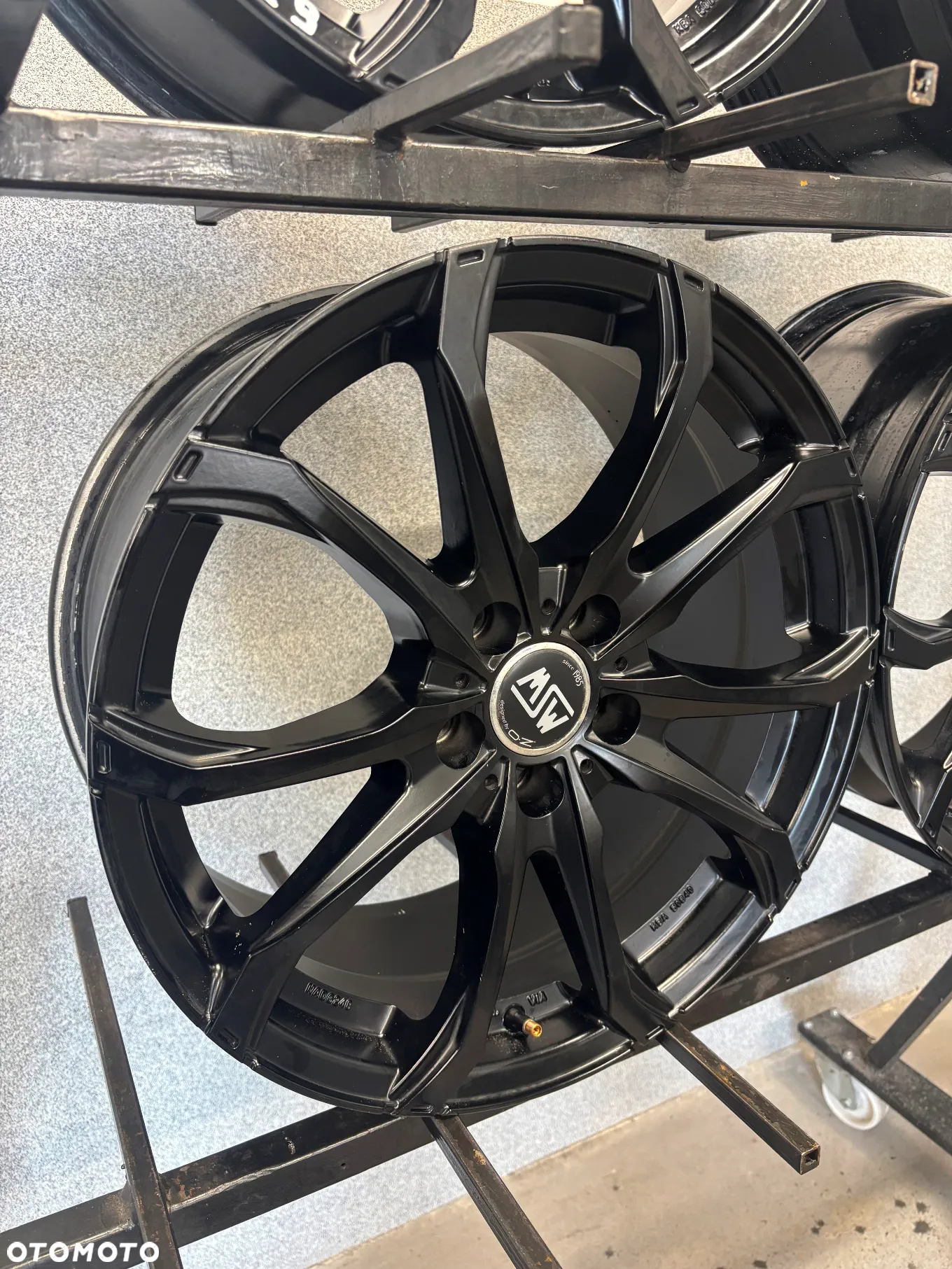 4 FELGI ALU. VW ARTEON,PASSAT,GOLF,AUDI A4,A5,A6,MERCEDES C,E-KLASA,SKODA OCTAVIA 3,4 18'' 8J ET40 - 7
