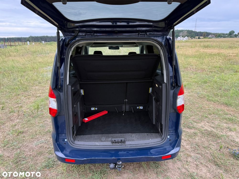 Ford Tourneo Courier 1.0 EcoBoost S&S Ambiente - 34