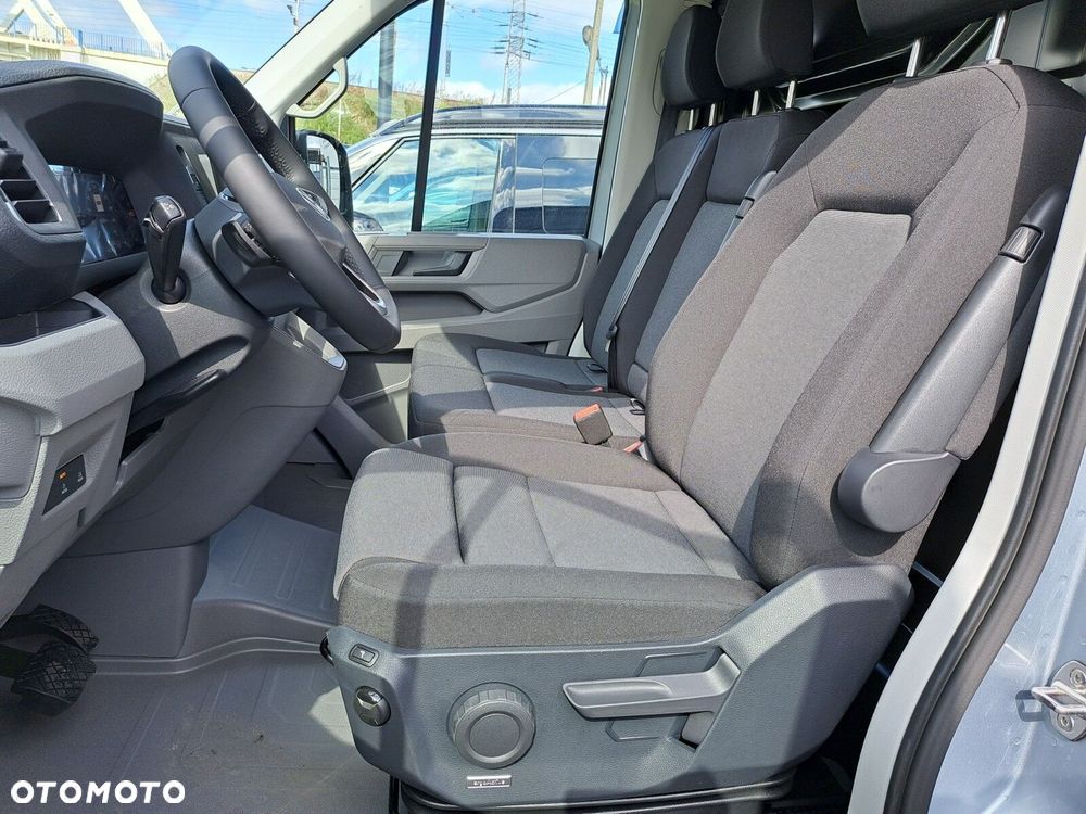 Volkswagen Crafter - 13