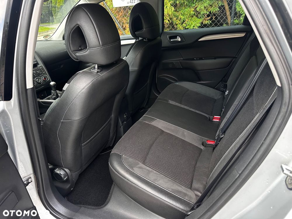 Citroën C4 VTi 120 Exclusive - 20