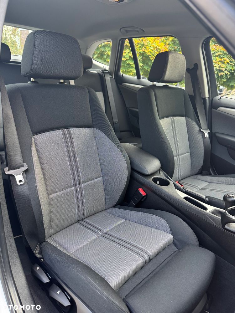 BMW X1 sDrive20i - 18