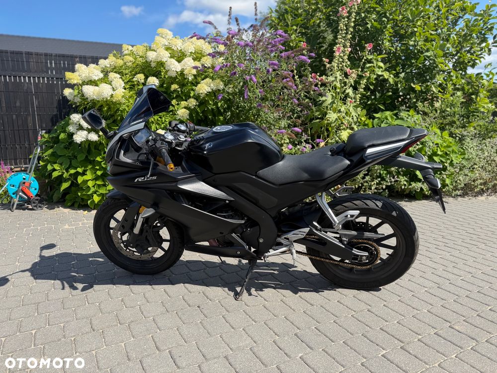 Yamaha YZF - 4
