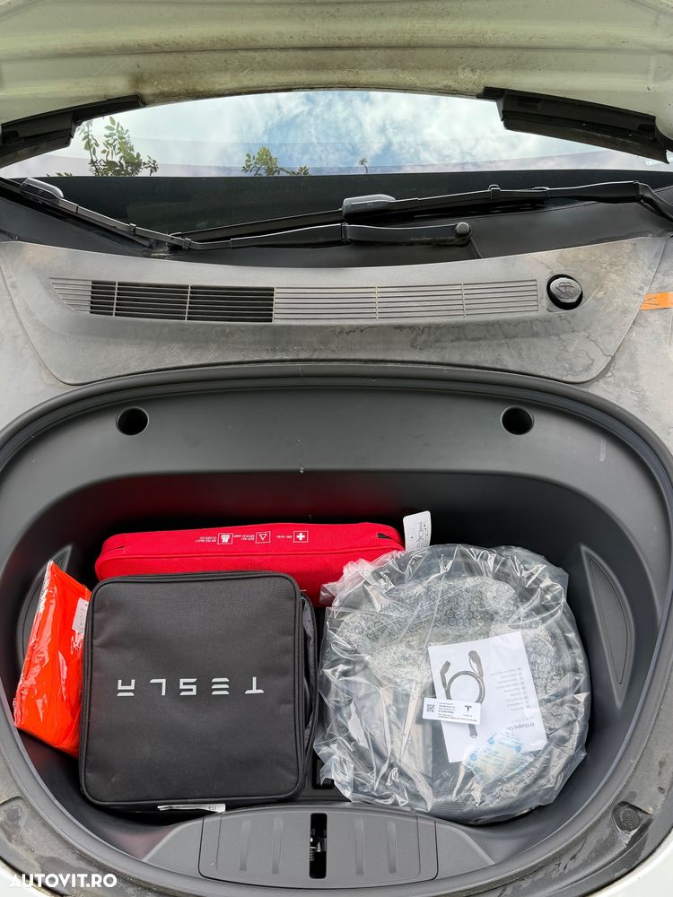 Tesla Model 3 Standard - 23