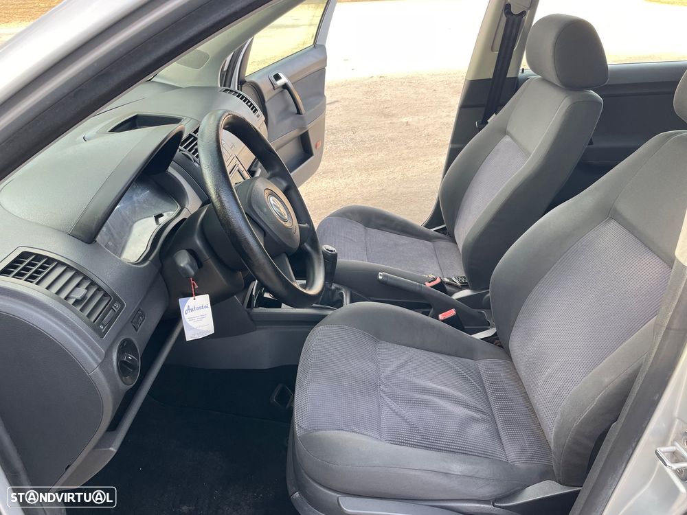 VW Polo - 29