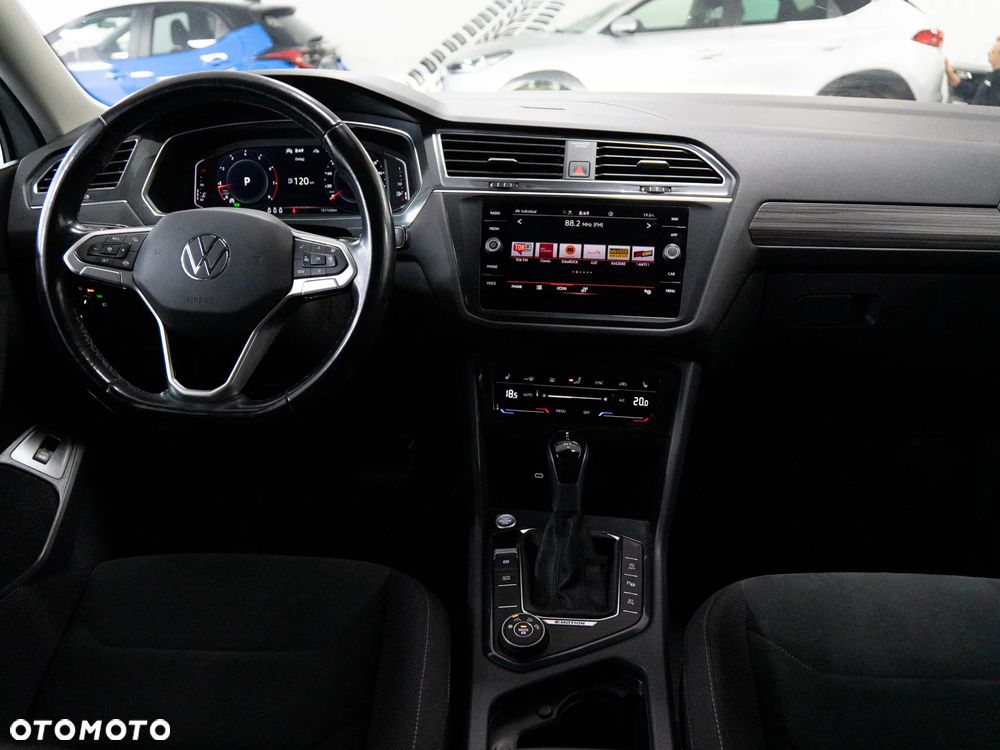 Volkswagen Tiguan 2.0 TSI 4Mot Elegance DSG - 29