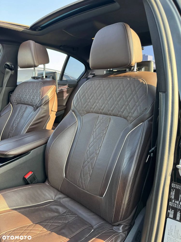BMW Seria 5 530i M Sport sport - 19