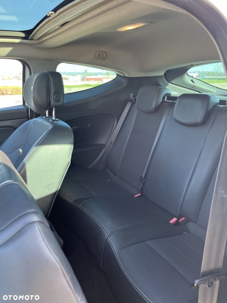 Renault Megane 2.0 dCi GT Robert Kubica - 13