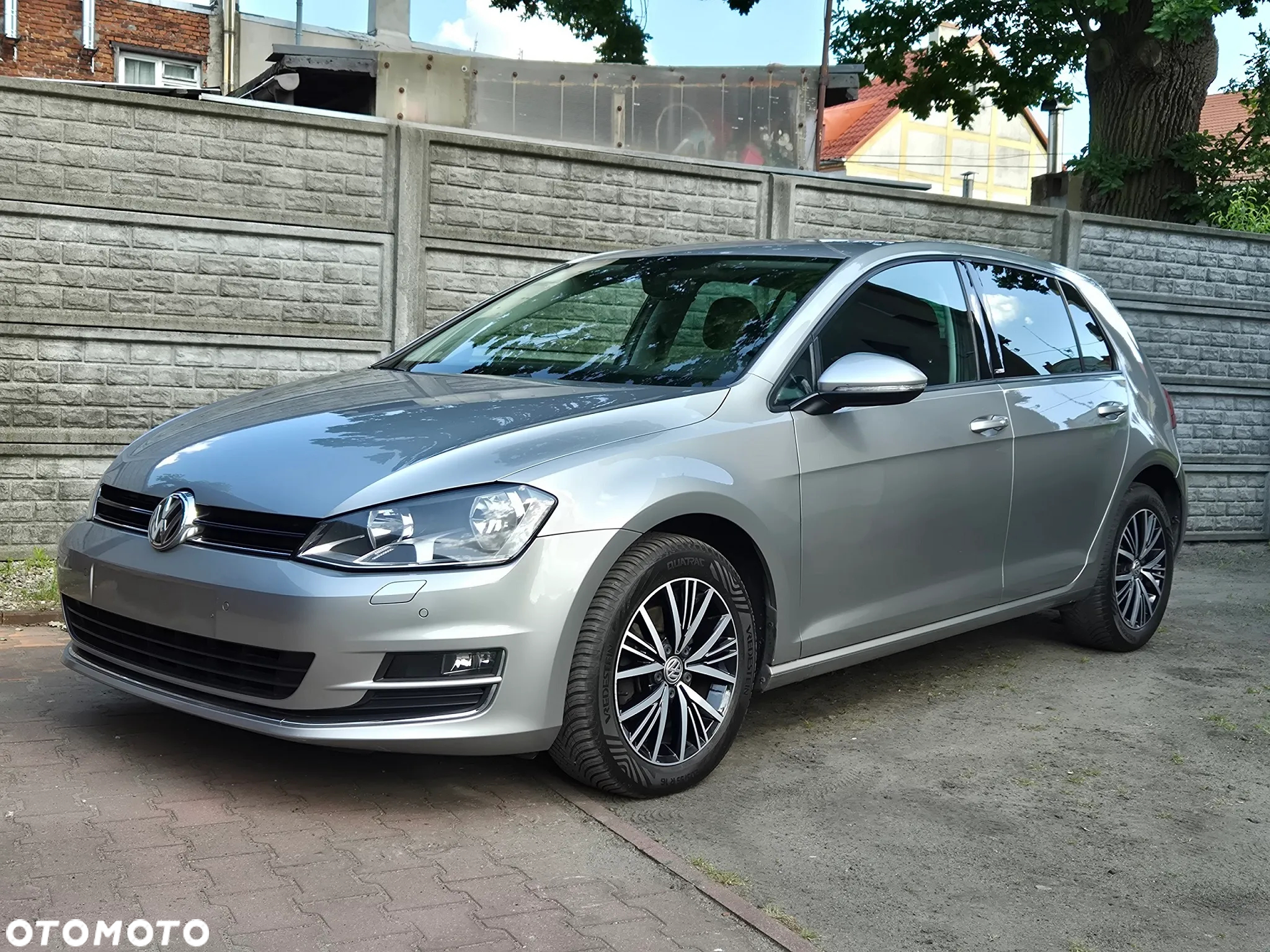 Volkswagen Golf 1.4 TSI BlueMotion Technology Allstar - 4