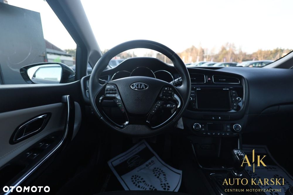 Kia Ceed - 6