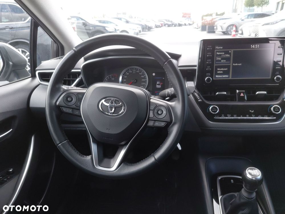 Toyota Corolla - 12