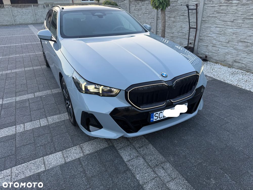 BMW Seria 5 540d xDrive mHEV M Sport - 1