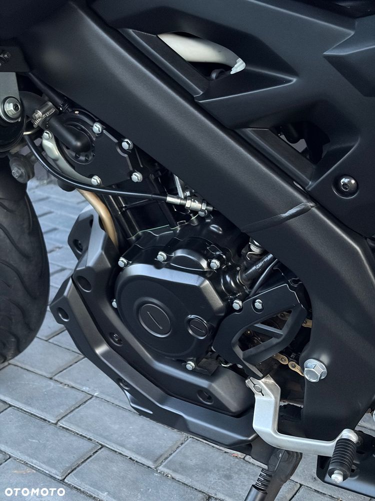 Yamaha MT - 14