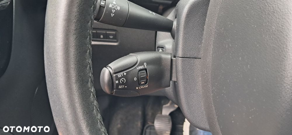 Citroën DS3 1.6 HDi 99g SoChic - 26