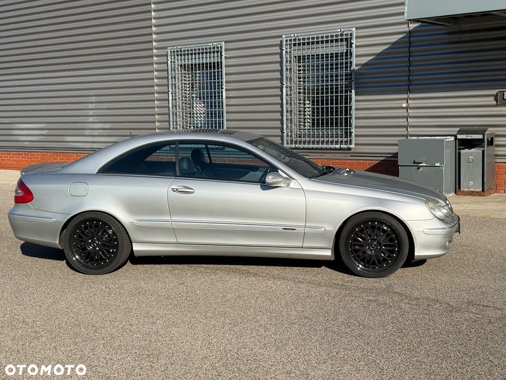 Mercedes-Benz CLK - 6