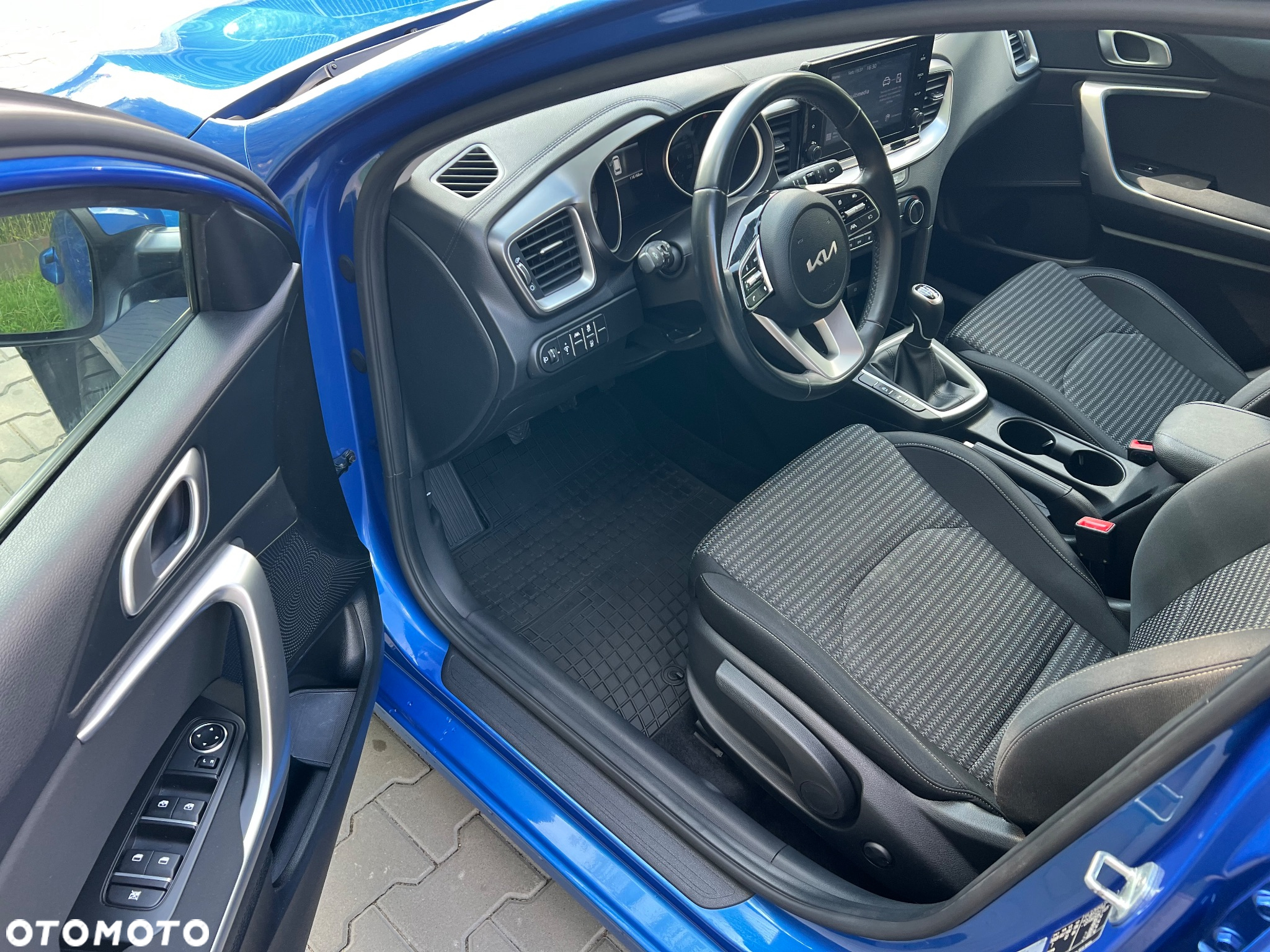 Kia Ceed 1.5 T-GDI Business Line - 11