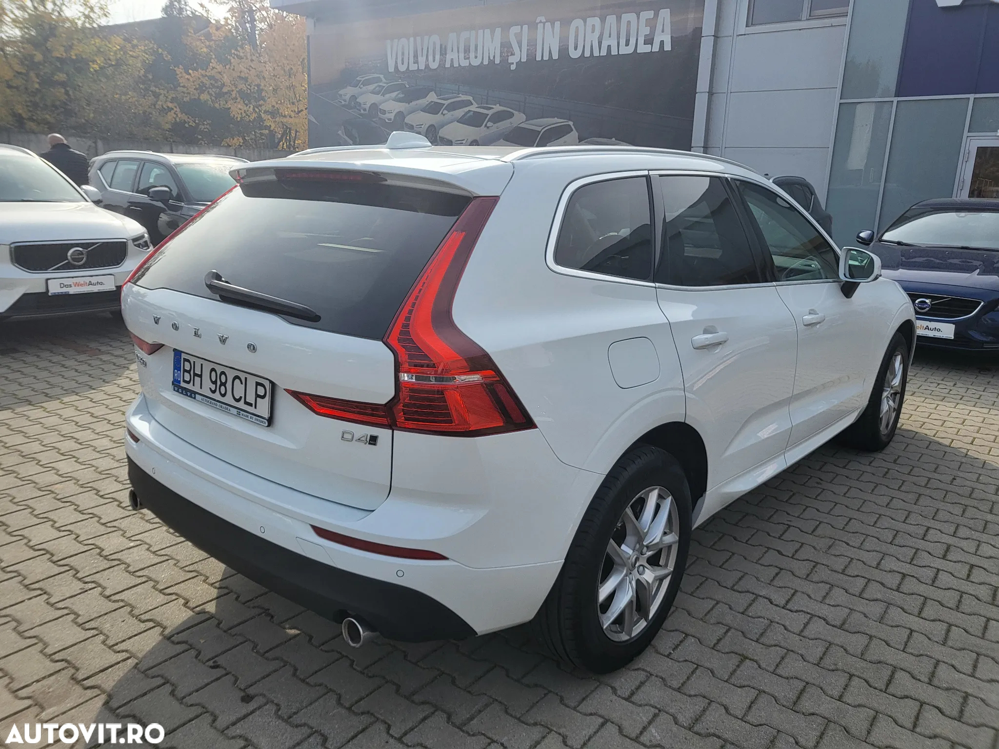 Volvo XC 60 D4 AWD Geartronic Momentum - 8