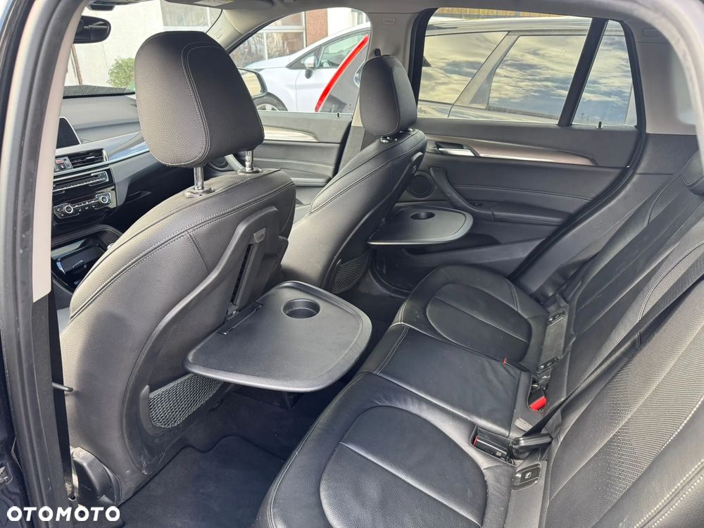 BMW X1 xDrive20d - 9