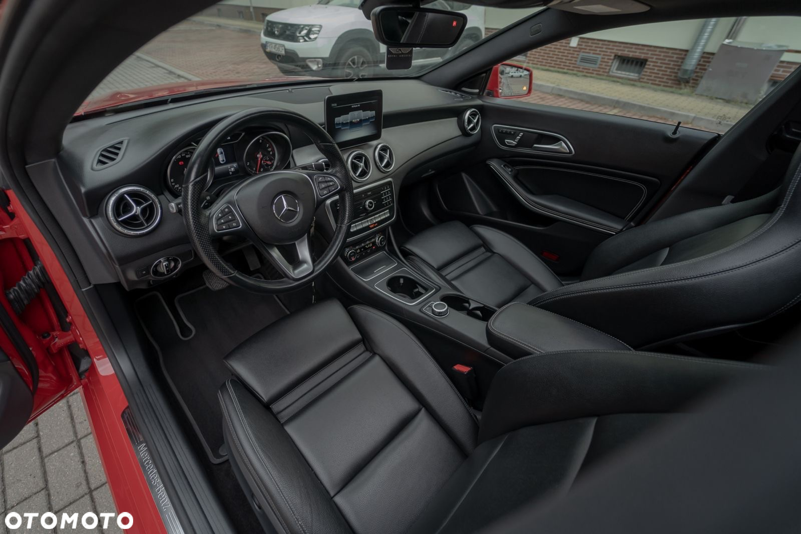 Mercedes-Benz CLA 250 4Matic 7G-DCT - 30