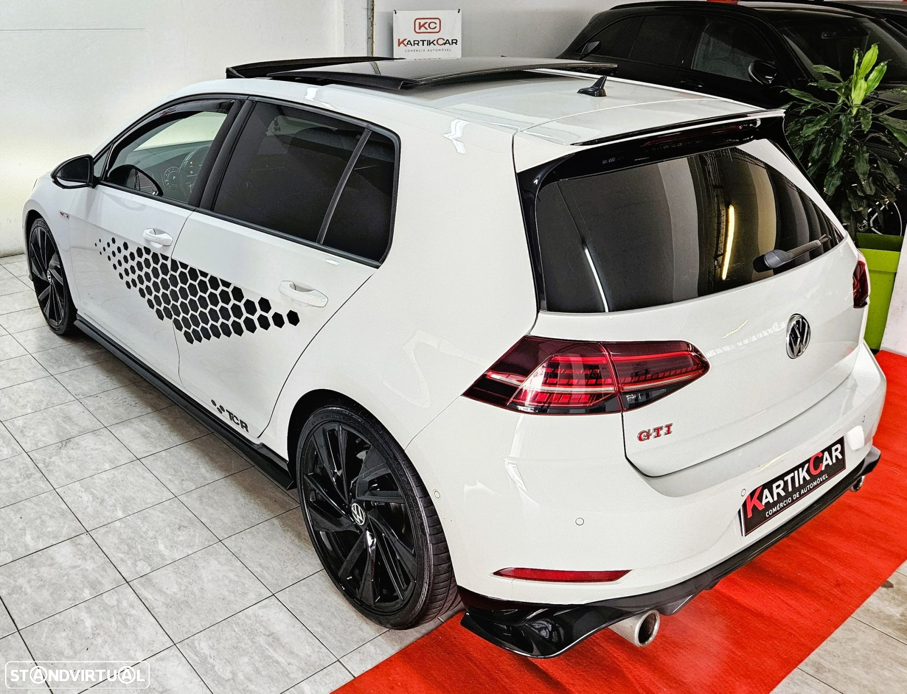 VW Golf GTI TCR 2.0 TSI OPF DSG - 18