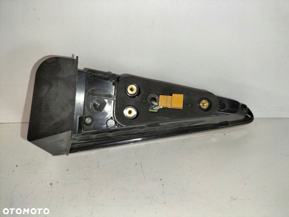 Lampa tylna tył prawa SKODA ENYAQ 21- LED - 4
