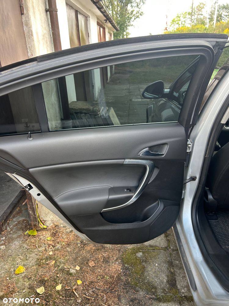Opel Insignia 2.0 T Cosmo - 11