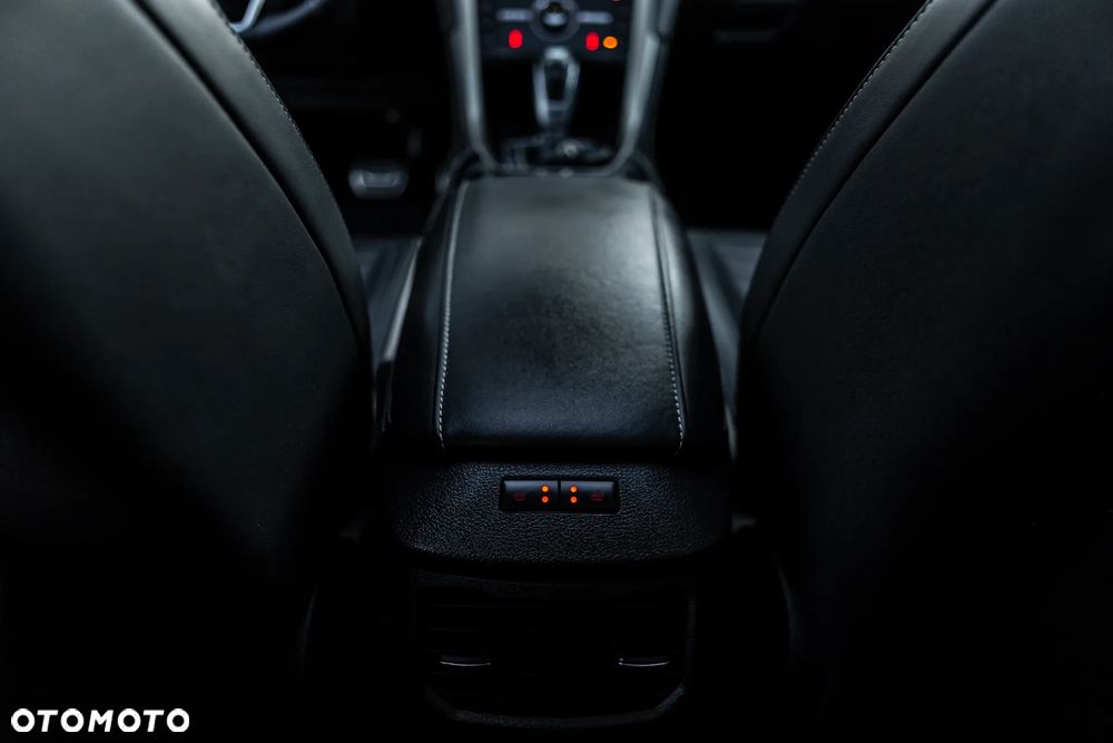 Ford Mondeo Vignale 2.0 TDCi PowerShift - 36