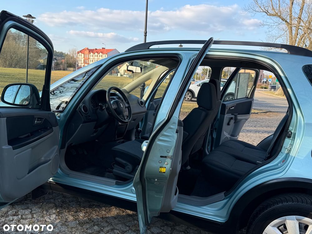 Suzuki SX4 1.9 DDiS DPF 4x4 Club - 8