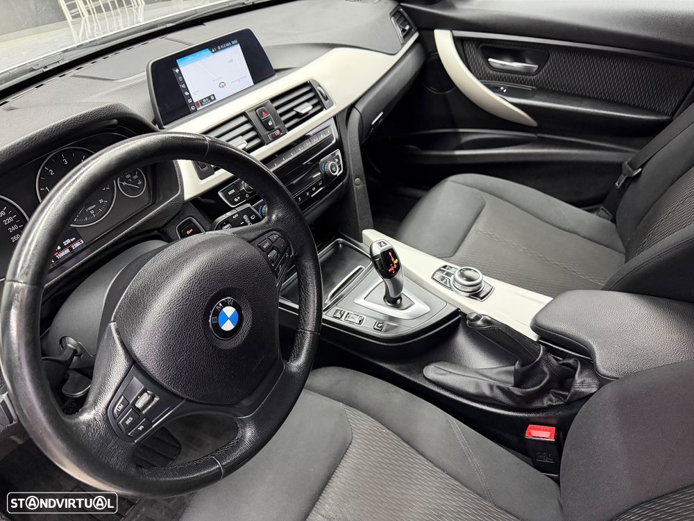 BMW 320 d Aut. Sport Line - 13