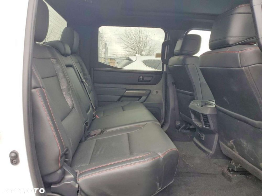 Toyota Tundra - 11