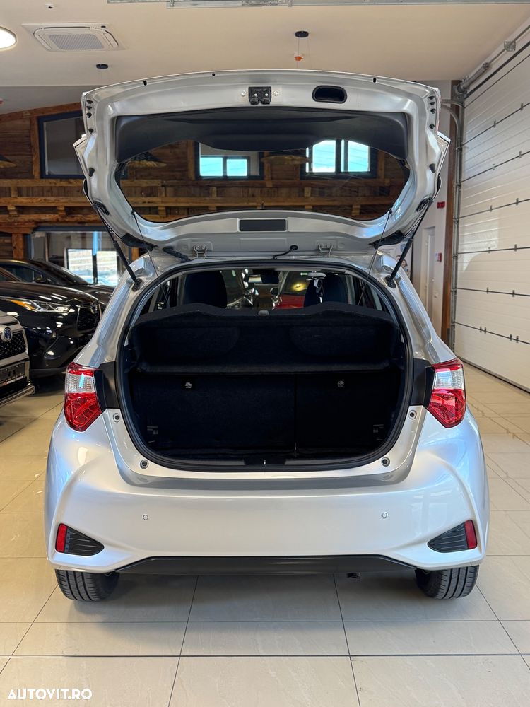 Toyota Yaris 1.5 VVT-i HSD Dynamic - 41