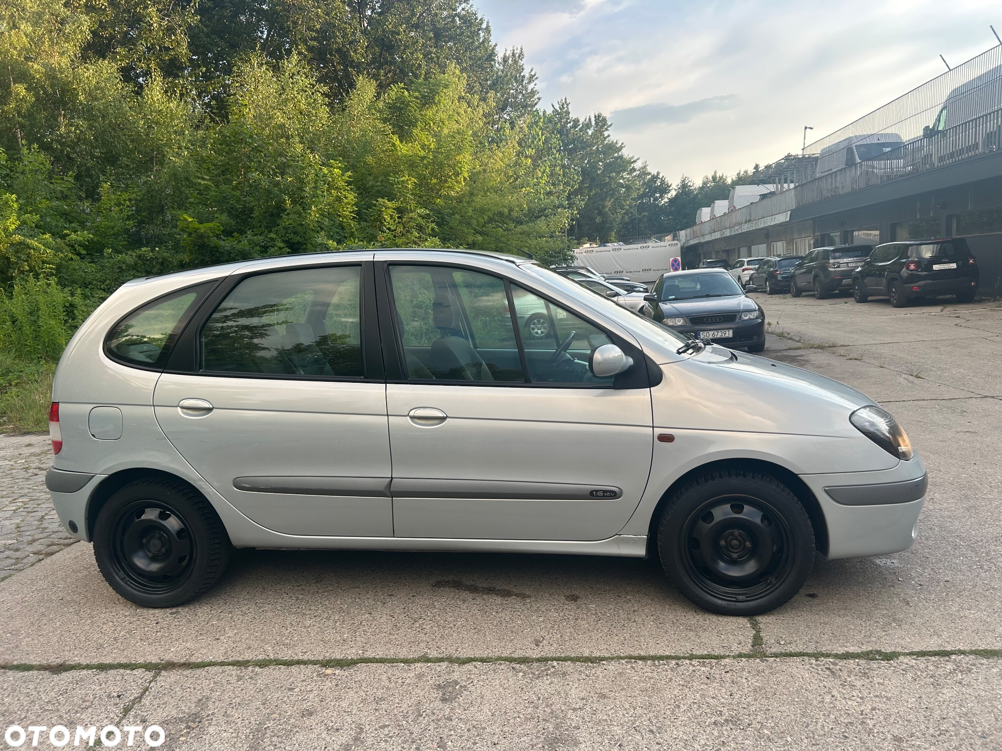 Renault Scenic 1.6 16V EXpression - 8