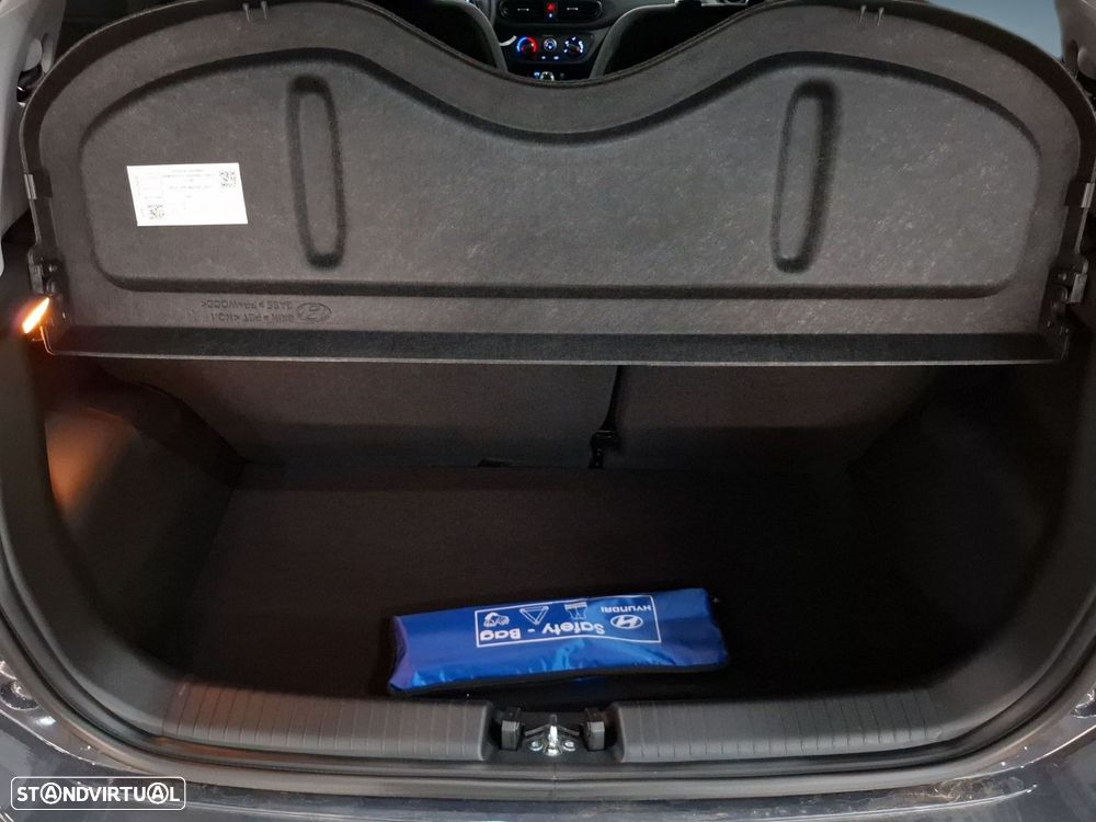Hyundai i10 1.0 Comfort AMT - 24