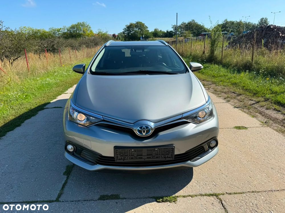 Toyota Auris 1.8 HSD Luna - 19