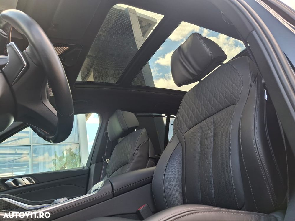 BMW X5 M M60i xDrive AT MHEV - 32