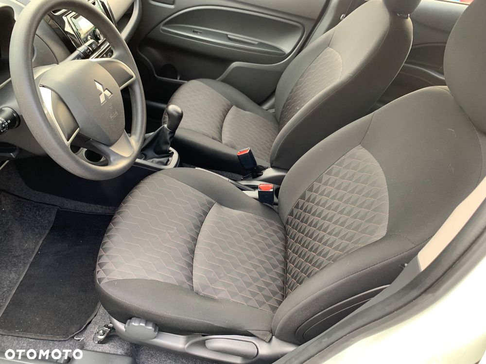 Mitsubishi Space Star - 8